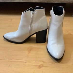Trendy white booties